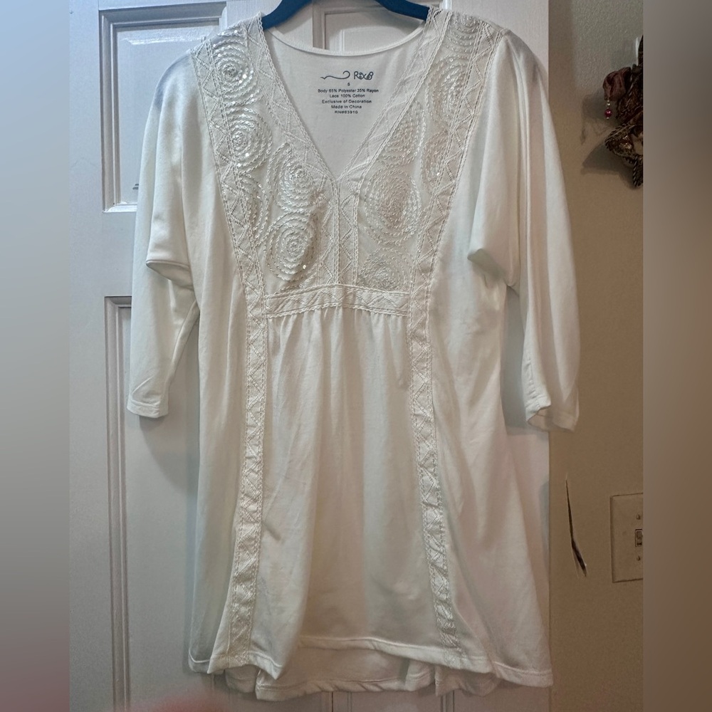 RXB White Embroidered 3/4 sleeve Bohemian Tunic Top Lace Panels Sequins Romantic